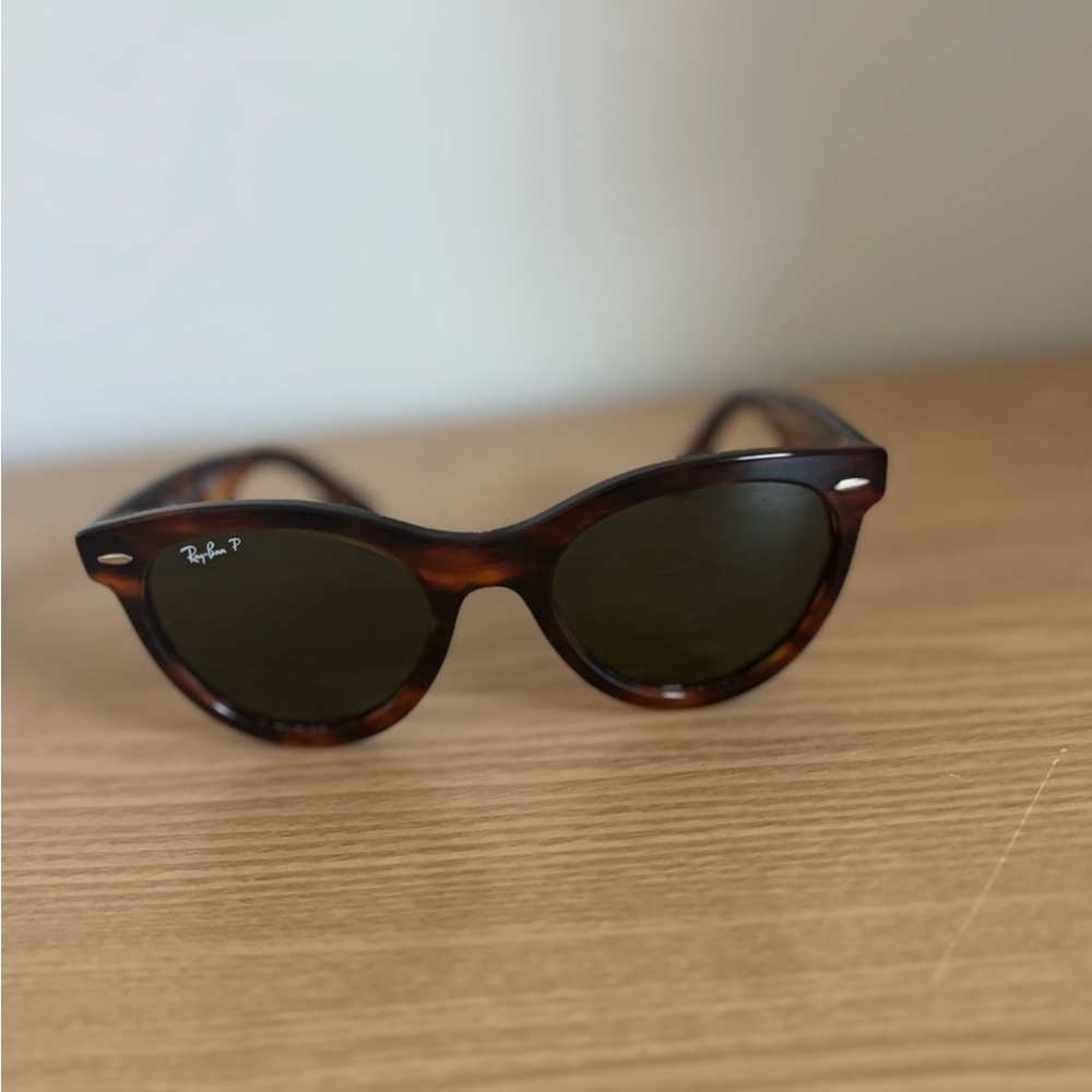 Ray-Ban Polished Striped Havana Polarized Sunglasses

Style RB2241 
Green lenses